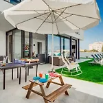 Sunnyvillas 4br New Private Pool In Pernera فيلة *