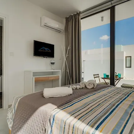 Sunnyvillas 4br New Private Pool In Pernera Villa