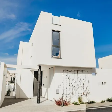 Villa Sunnyvillas 4br New Private Pool In Pernera Protaras