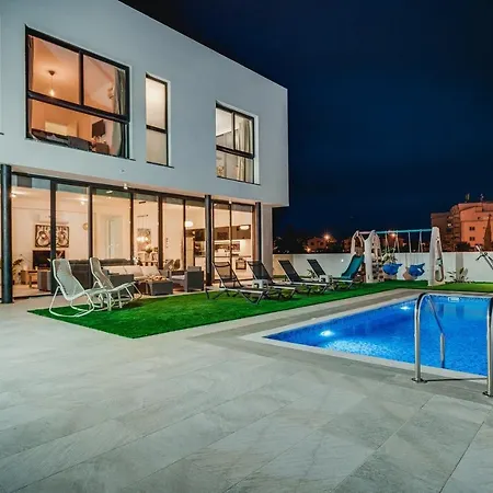 Villa Sunnyvillas 4br New Private Pool In Pernera *