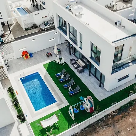Sunnyvillas 4br New Private Pool In Pernera * Protaras