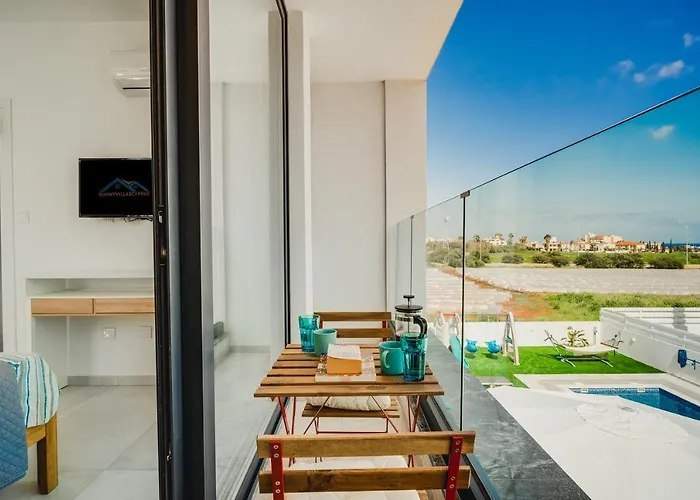 Sunnyvillas 4br New Private Pool In Pernera *