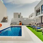 Sunnyvillas 4br New Private Pool In Pernera *