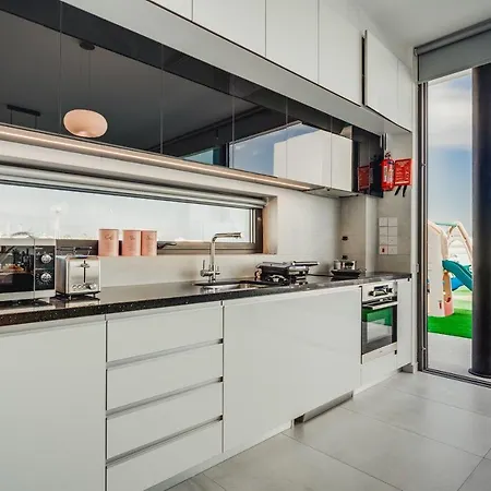 Sunnyvillas 4br New Private Pool In Pernera *