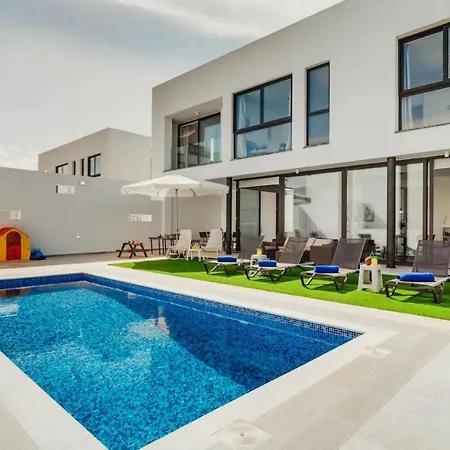 Sunnyvillas 4br New Private Pool In Pernera *