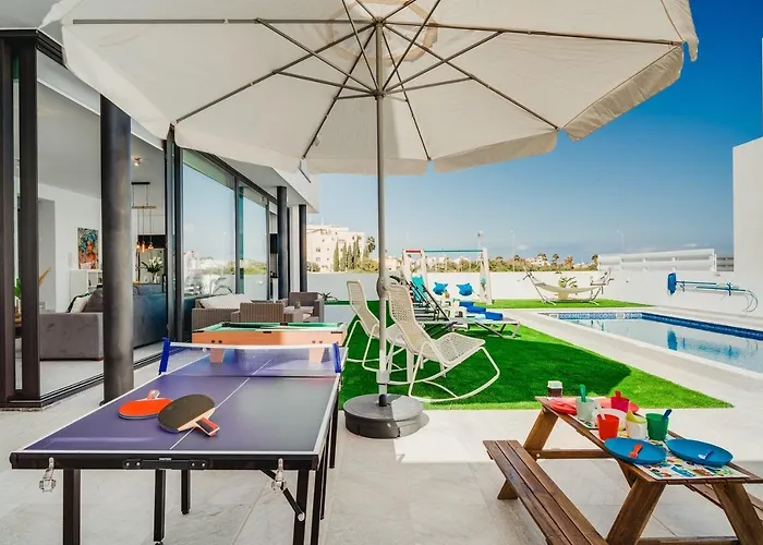 Sunnyvillas 4br New Private Pool In Pernera Villa