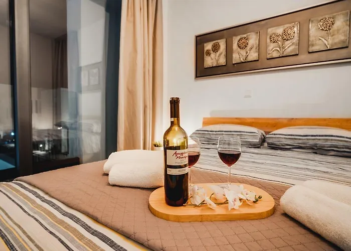 Sunnyvillas 4br New Private Pool In Pernera