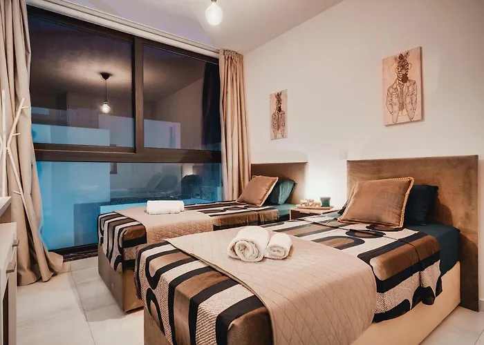 Sunnyvillas 4br New Private Pool In Pernera