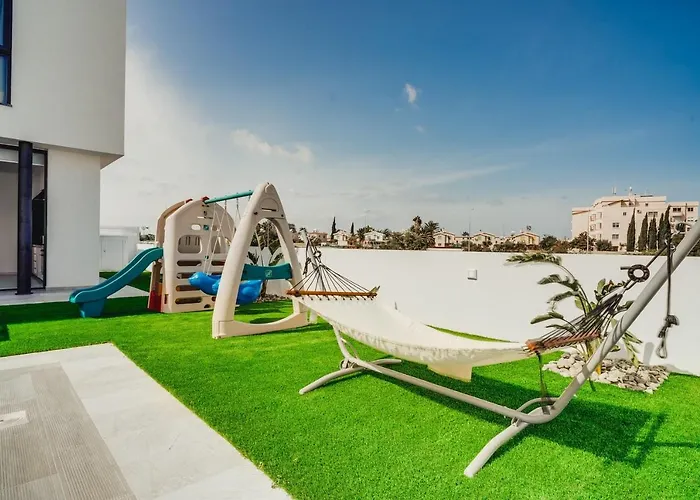 Sunnyvillas 4br New Private Pool In Pernera *