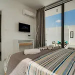 Sunnyvillas 4br New Private Pool In Pernera 别墅