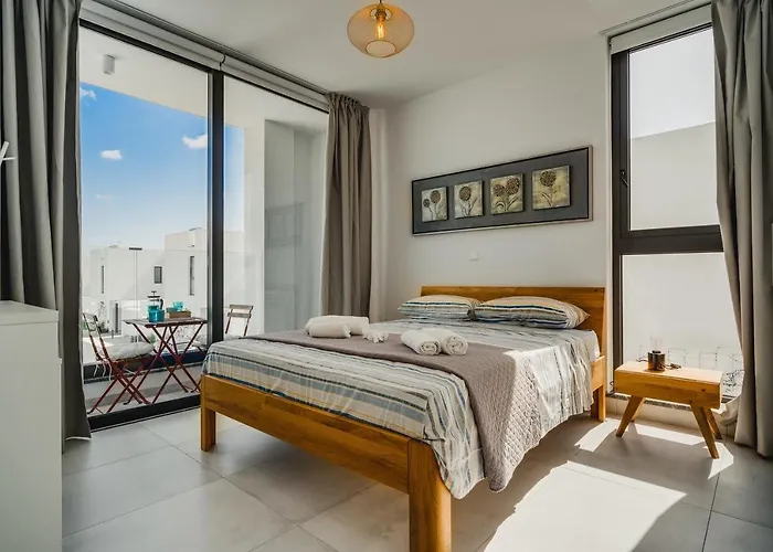 Sunnyvillas 4br New Private Pool In Pernera Villa