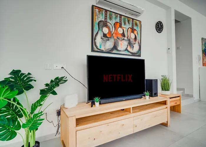 Villa Sunnyvillas 4br New Private Pool In Pernera